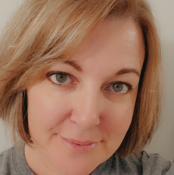 Meet your Posher, Mindy - Picture 1 of 1